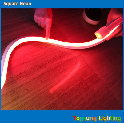 رنگ قرمز LED Neon Flex Light LED Neon Rope Light 16*16mm مربع Ip68 AC 110v