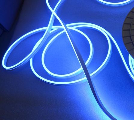 مینی طرفی سیلیکون ضد آب در فضای باز 12v LED نور نوین نوار انعطاف پذیر 6mm آبی