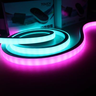 تغییر رنگ RGB SMD5050 70leds / m مربع انعطاف پذیر LED Neon Rope Light 18x18mm